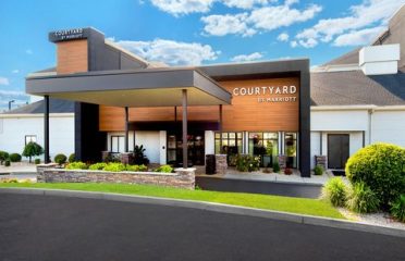 Courtyard by Marriott New Haven Orange/Milford
