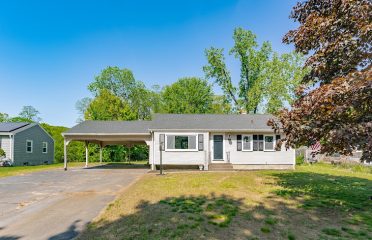 Stephanie Salerno Team, Coldwell Banker Realty
