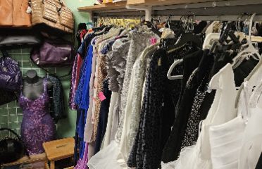 Second Chance Consignments & Treasures