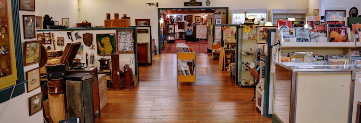 Antiques Marketplace at Bugbee’s on Main