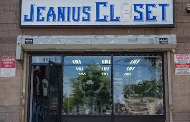 Jeanius Closet