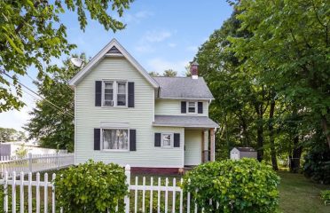 Lisa Loomis, Realtor