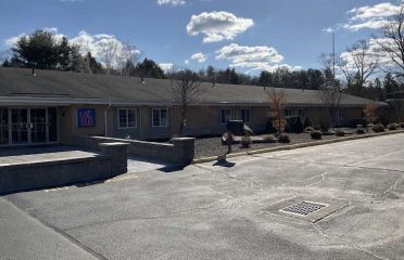 Motel 6 Putnam, CT