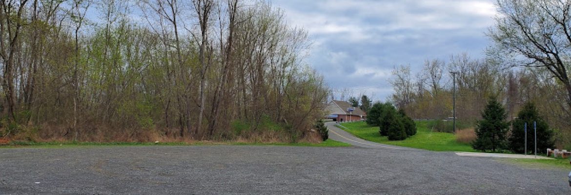 Farmington River Parking Area