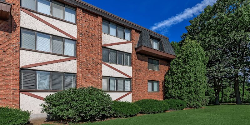 Woodcliff Estates