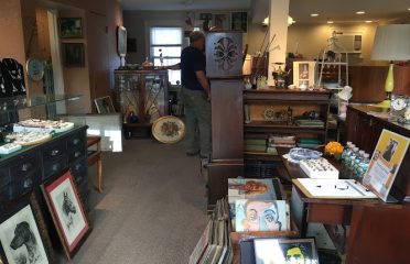 James Selig Estate Jewelry and Antiques