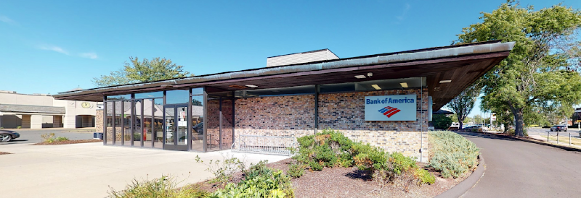 Bank of America (with Drive-thru ATM)