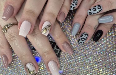 Lila Nail Designs
