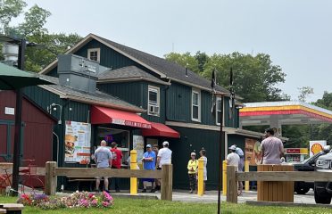 Country CloverLeaf Grill and IceCream