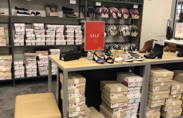 Clarks Bostonian Outlet