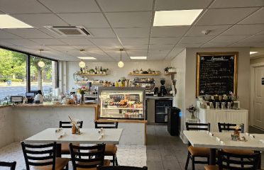The Bees Knees Bistro