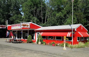DJM Redwood Grill & Pizza