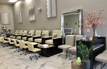 Super Nails & Spa
