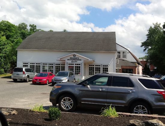 Moore’s Automotive
