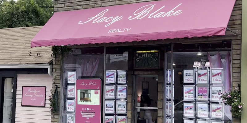 Stacy Blake Realty LLC