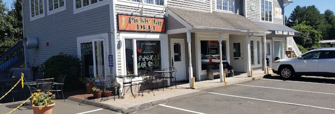 Roberto’s Real American Tavern