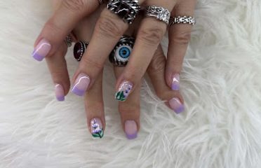 T & T Perfect Nails