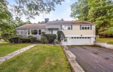 Lorrie Maiorano, Real Estate Broker @ Calcagni Real Estate   CT Smart Homes