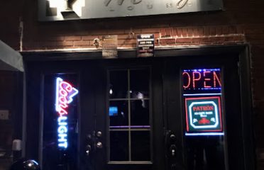 Mirage Lounge