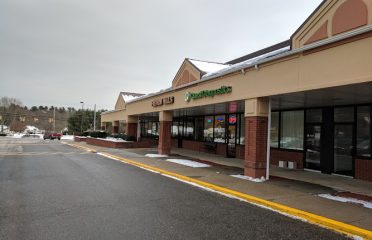 Storrs Road Plaza