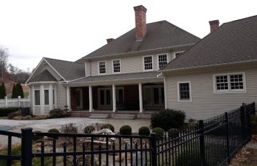 LA ROOFING LLC