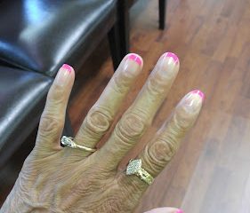 Kelly’s Nail & Spa