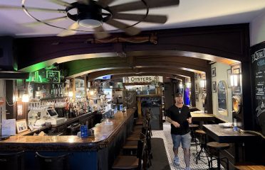 Moby Dick’s Oyster Bar & Grill