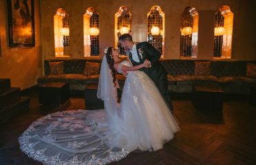 Circumpunct Weddings
