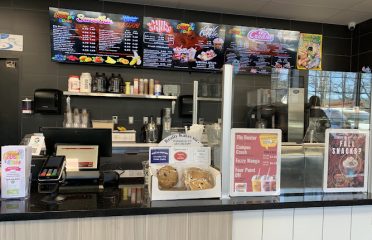 Scoops & Slices , Deli and Ice Cream shop