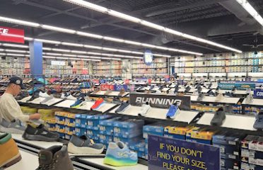 SKECHERS Warehouse Outlet