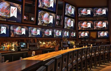 Bobby V’s Restaurant & Sports Bar — Bradley, Windsor Locks | Home of MyWinners