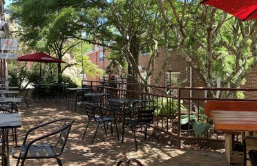 122 Elm St Tavern