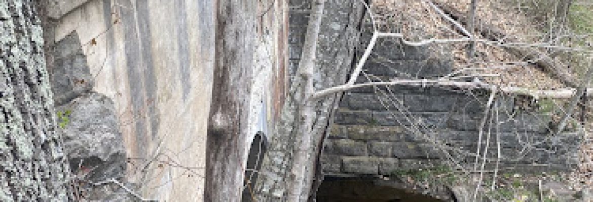 Air Line South Trail Parking