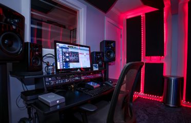 1st Class Studios