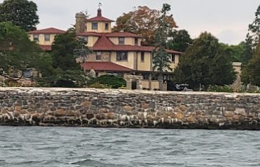 Poet’s Lounge Sailing Charters