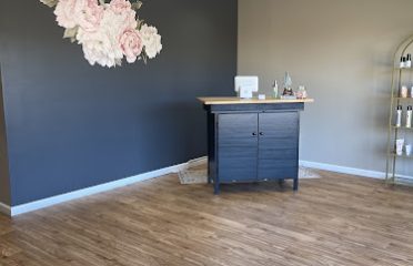 Gloss Beauty Bar