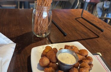 Square Peg Pizzeria Shelton