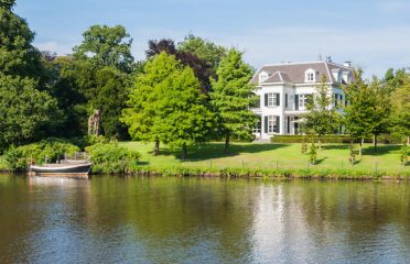 Candlewood Realty
