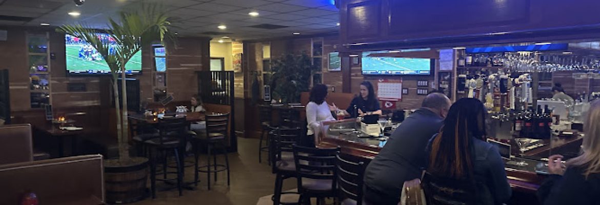 Lorenzo’s Pizza and Martini Lounge