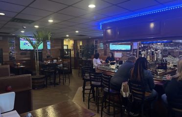 Lorenzo’s Pizza and Martini Lounge