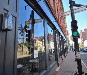 Maama Cafe