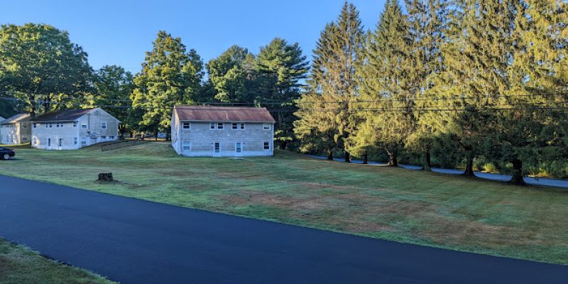 Knollwood Apartments