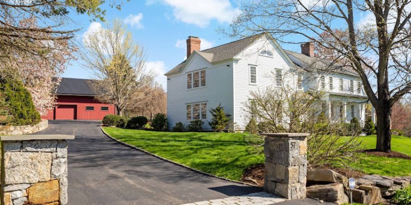 Amy Swanson Homes, William Raveis Real Estate