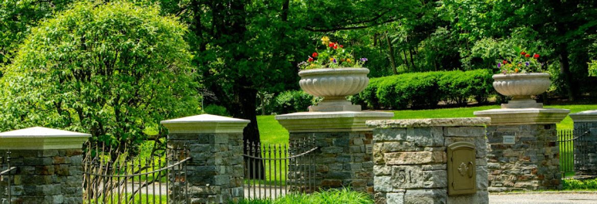 Artistic Outdoors LLC