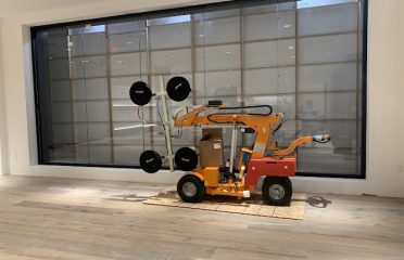 Pro Glass & Design – Storefronts and Shower Enclosures