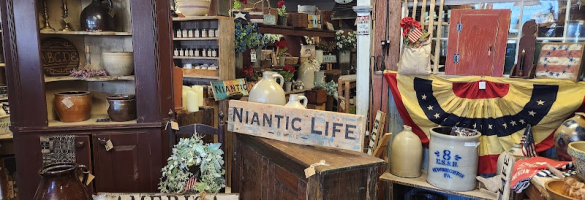 Olde Red Saltbox