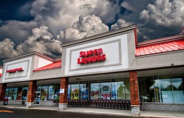 Putnam Plaza Super Liquors
