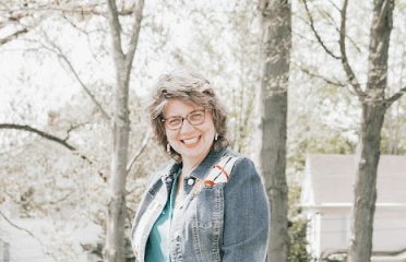 Marianne Policastro-Wik, Insurance Associates of Central CT, LLC Owner