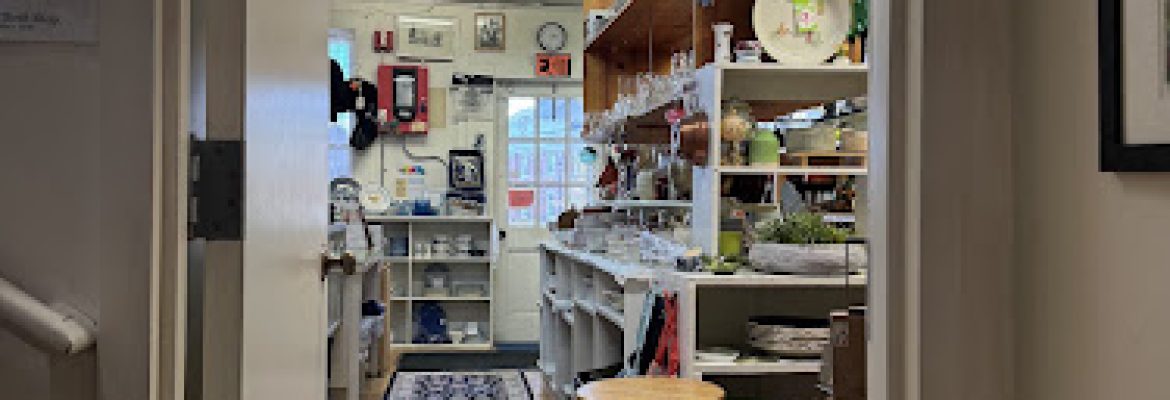 New Canaan Thrift Shop