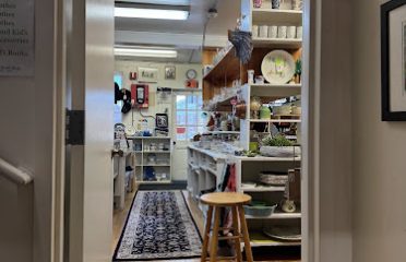 New Canaan Thrift Shop